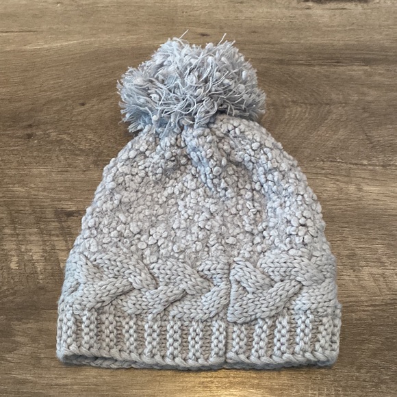 Gray beanie with puff ball one size - Picture 2 of 4